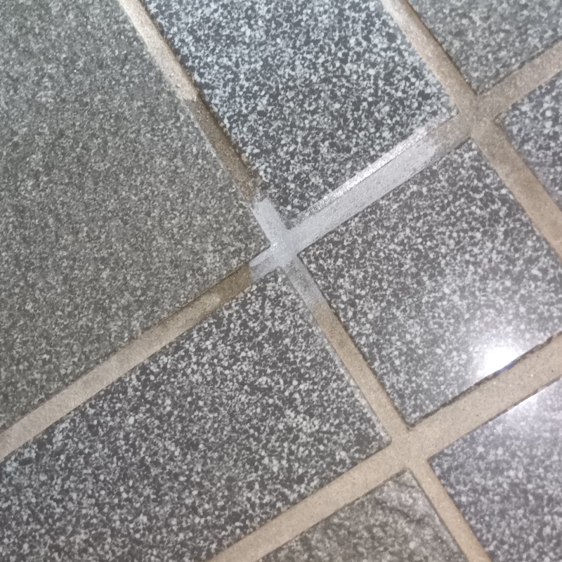 穴を開けた箇所を修復した様子