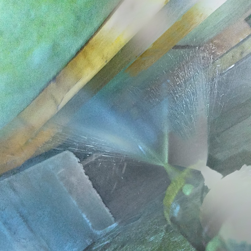 床下の木材に防蟻剤を散布