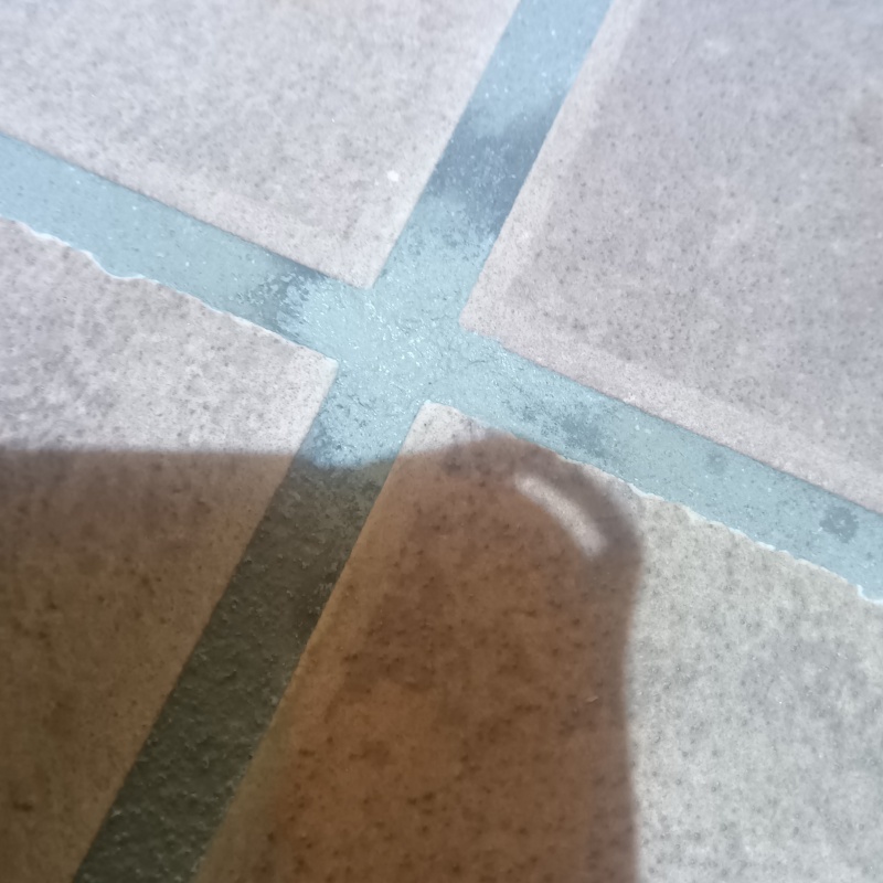 穴を開けた箇所を修復した様子