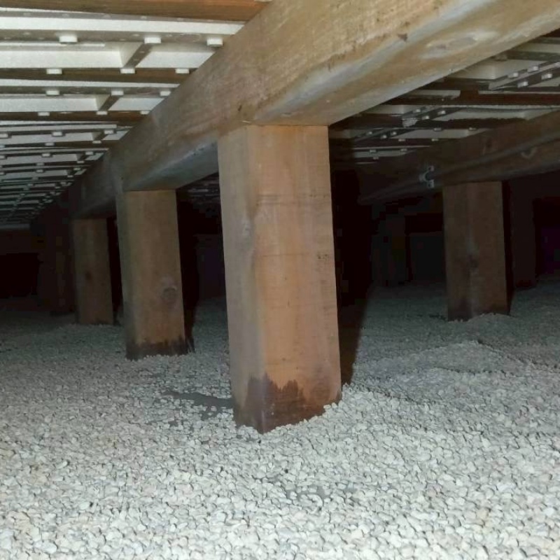 調湿剤を敷き詰めた様子