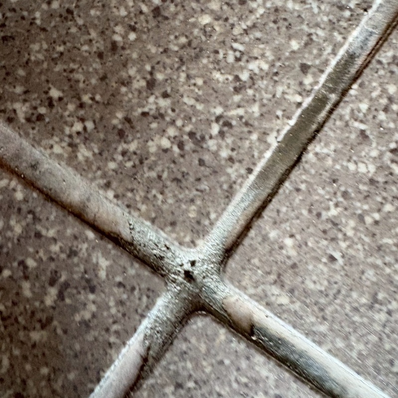 穴を開けた箇所を修復した様子