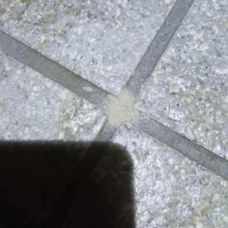 穴を開けた箇所を修復した様子