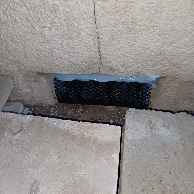 床下換気口を封鎖