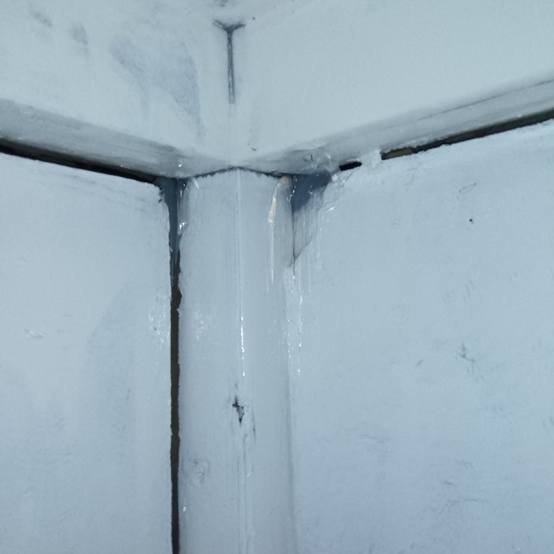 壁のすき間を封鎖