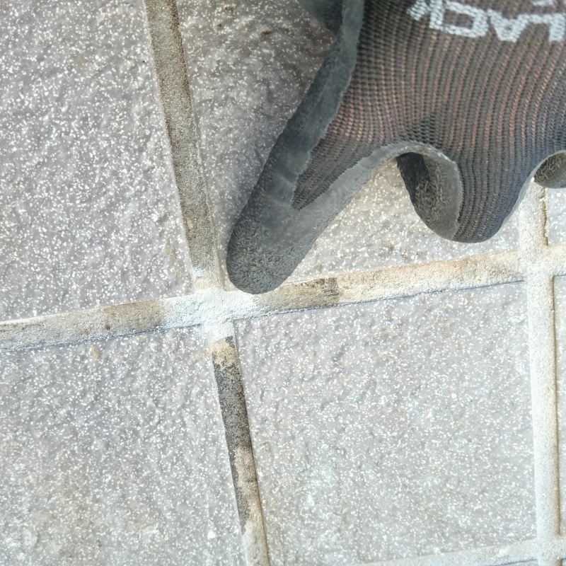 穴を開けた箇所を修復した様子