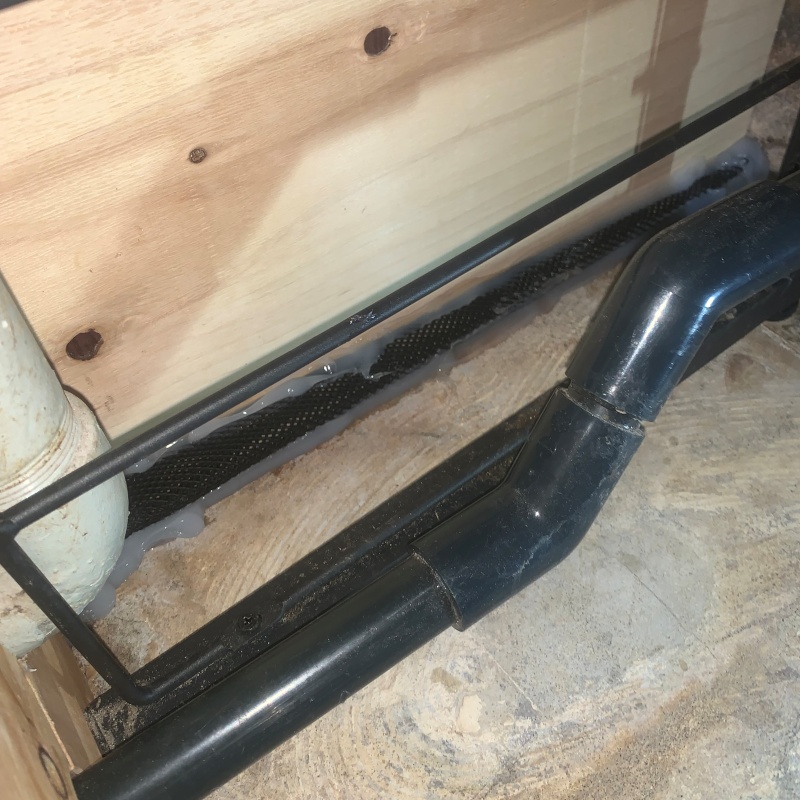 ネズミの侵入経路を封鎖