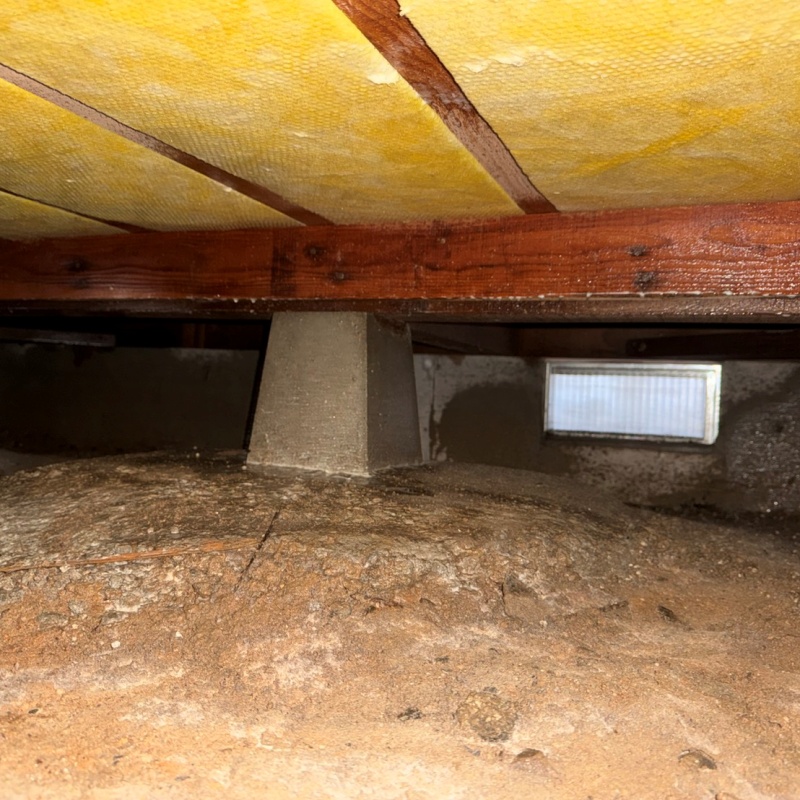 シロアリ予防の施工事例（愛知県蒲郡市三谷町諏訪山）