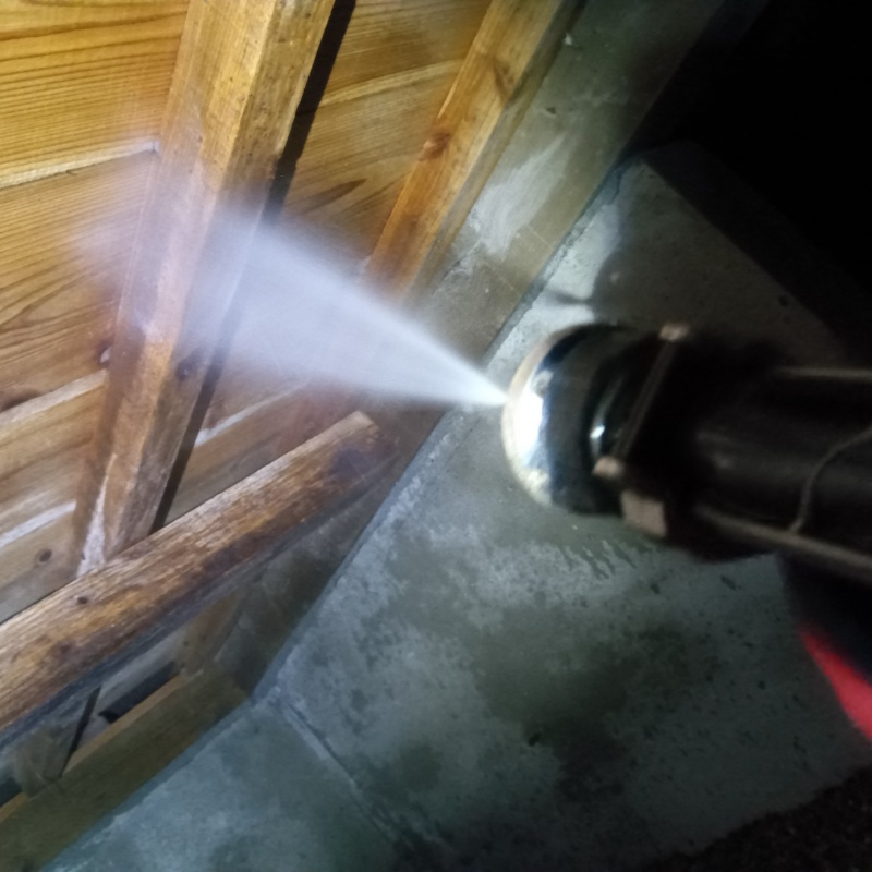 シロアリ駆除の施工事例（新潟県岩船郡関川村）