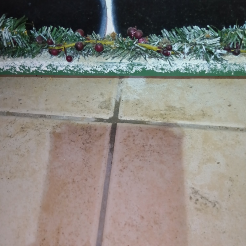 開けた穴をきれいに補修