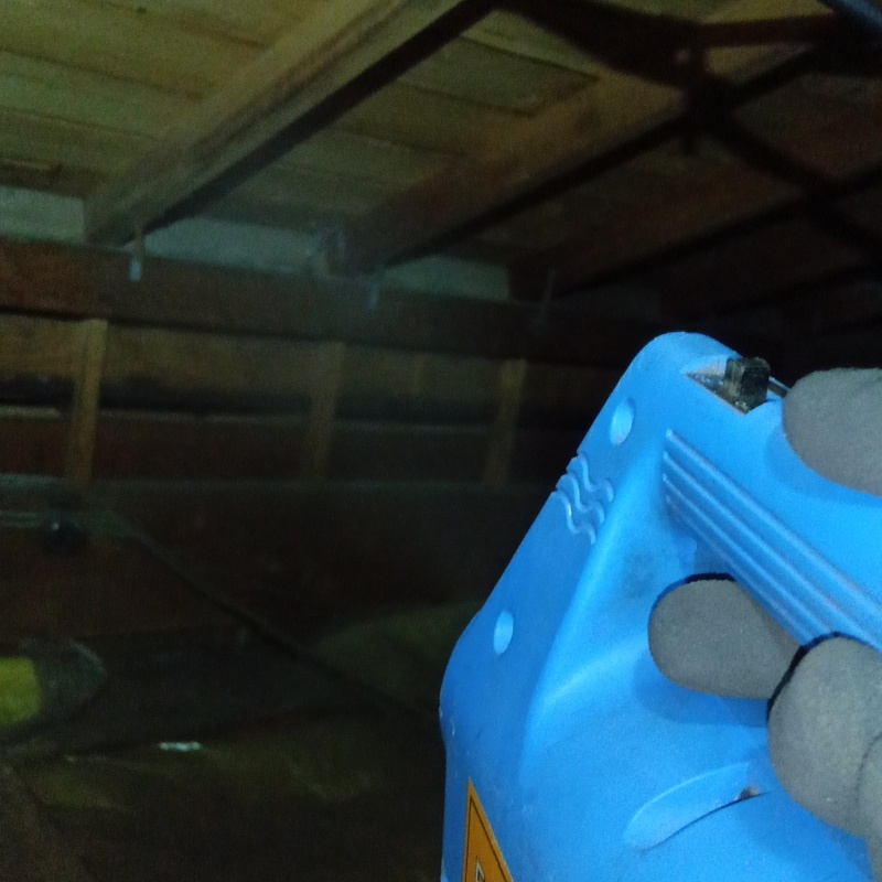 清掃後に除菌剤を散布