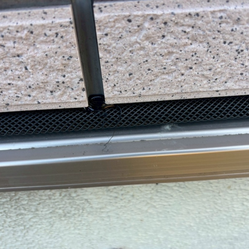 基礎部分のすき間を封鎖