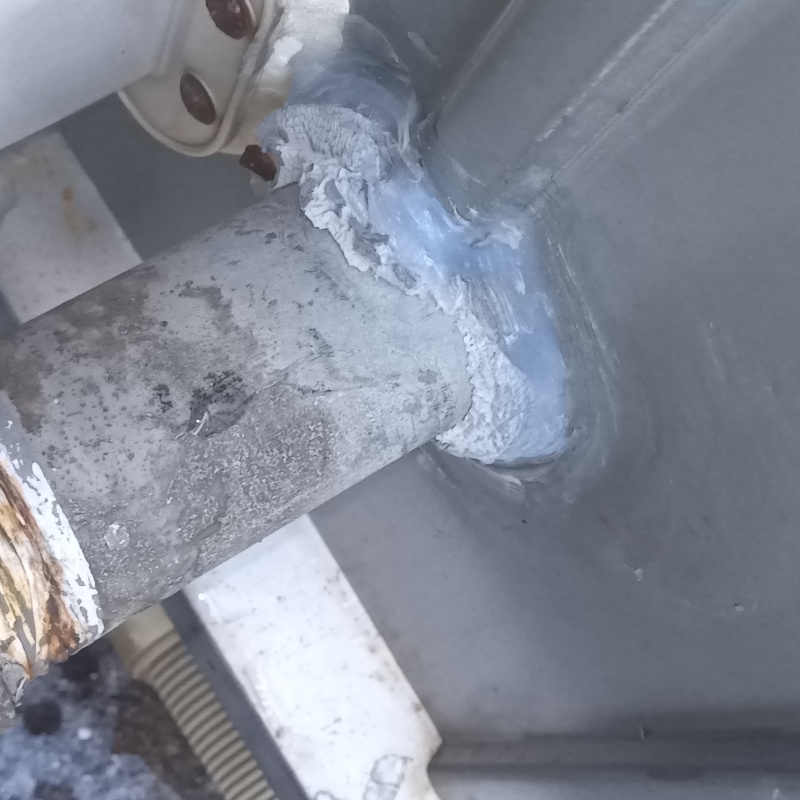 配管のすき間を封鎖