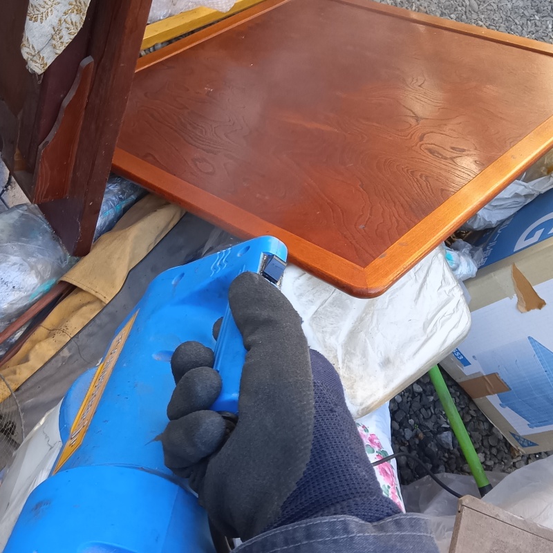 噴霧器で除菌剤を散布