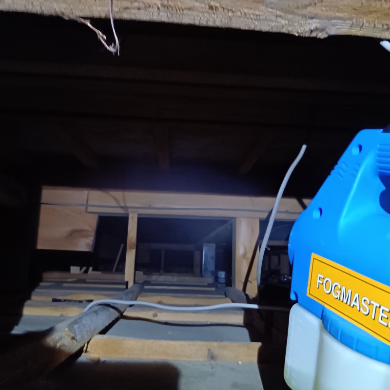 清掃後に除菌剤を散布