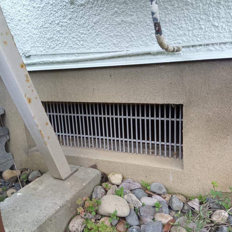 侵入口になっていた床下換気口