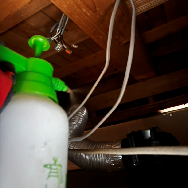 除菌剤をスプレー