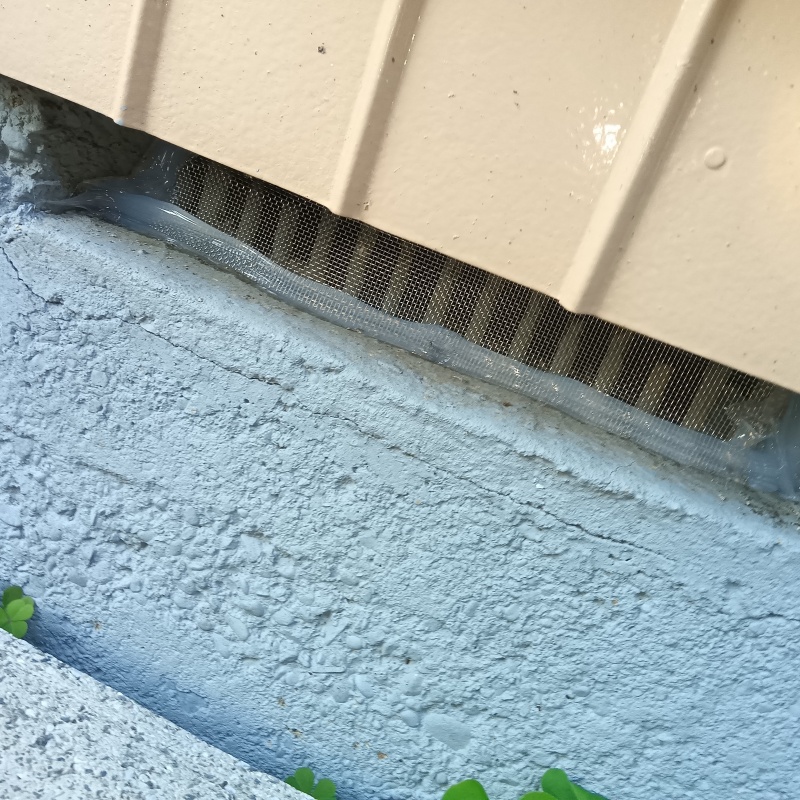 床下換気口を封鎖