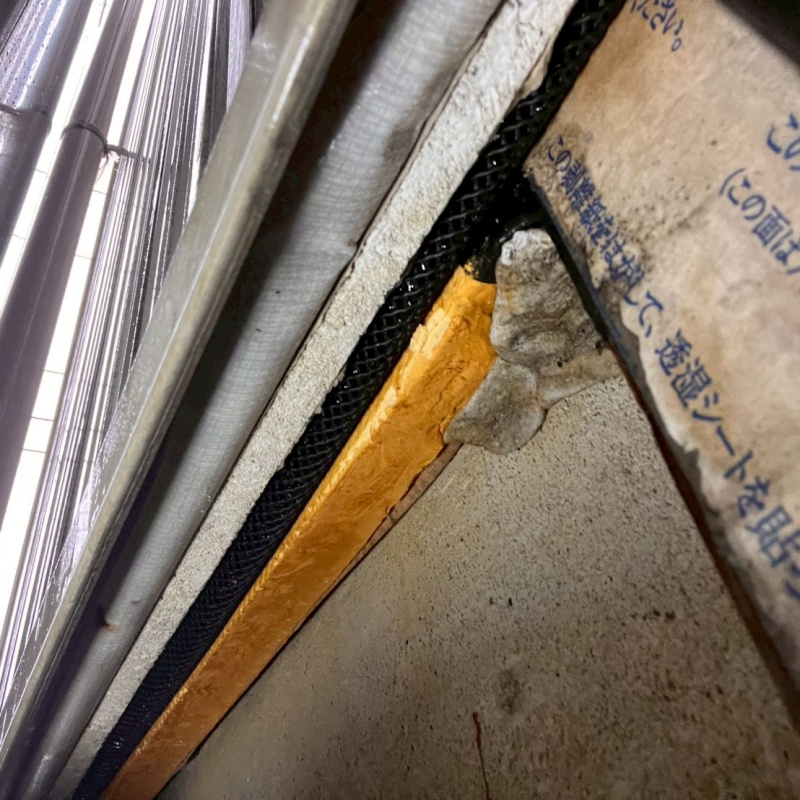 外壁のすき間を封鎖