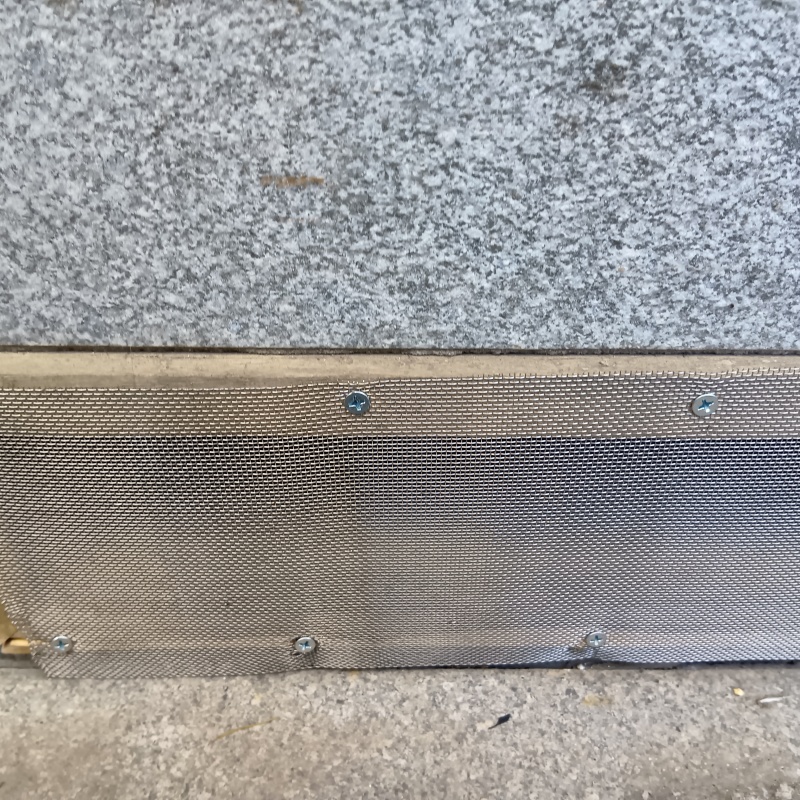 外壁のすき間を封鎖