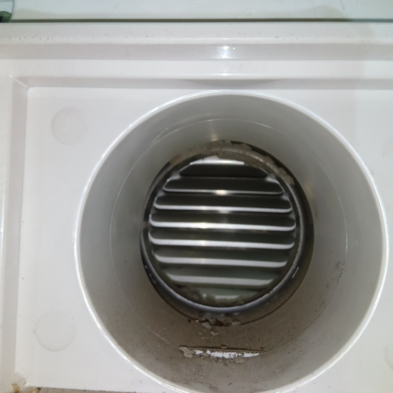 フンの清掃が完了した様子