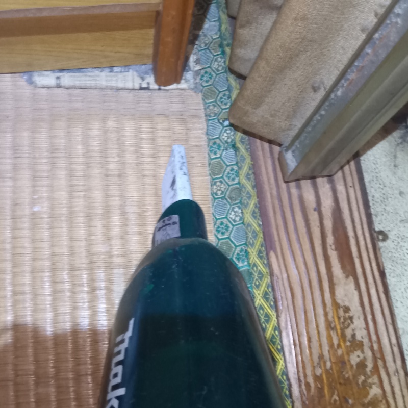 掃除機で汚れを回収