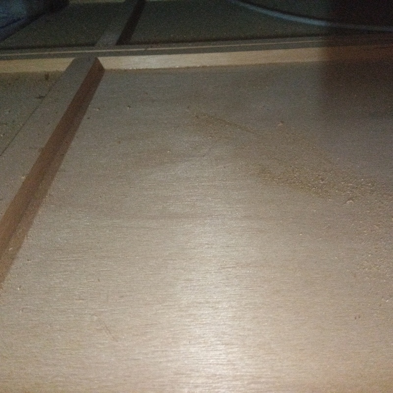 天井裏の清掃が完了した様子