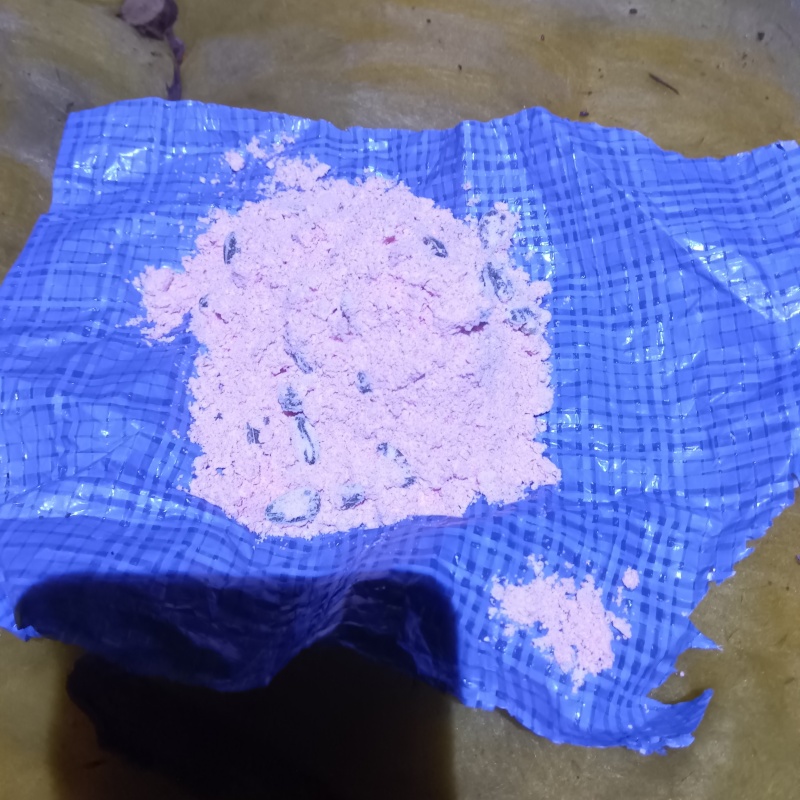 床下に殺鼠剤を設置