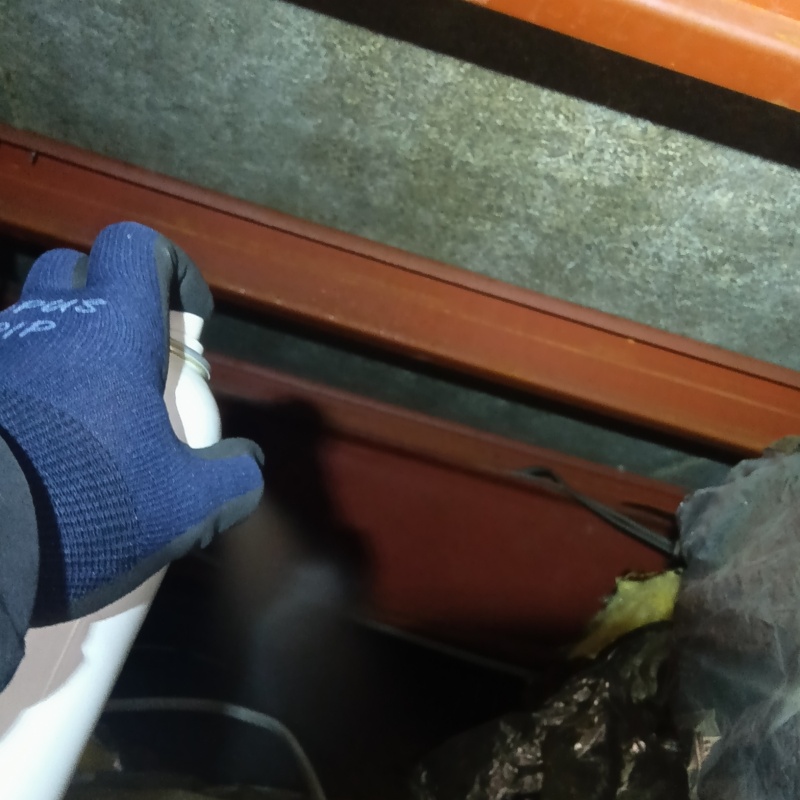 忌避剤をスプレー