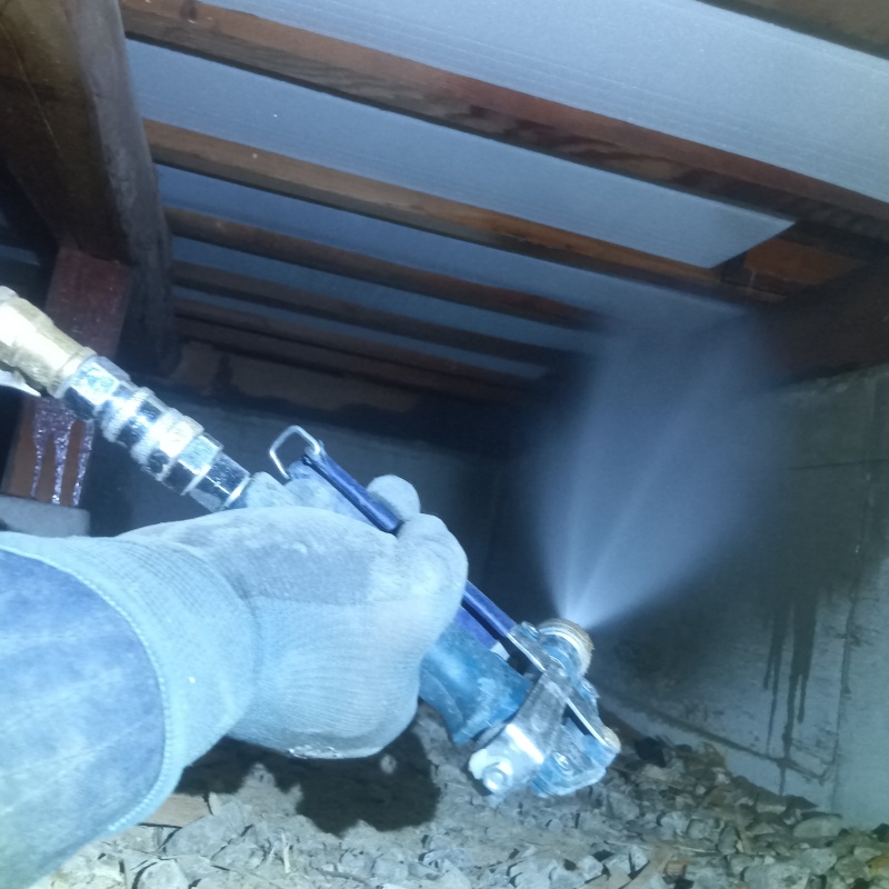 シロアリ駆除の施工事例（和歌山県橋本市）