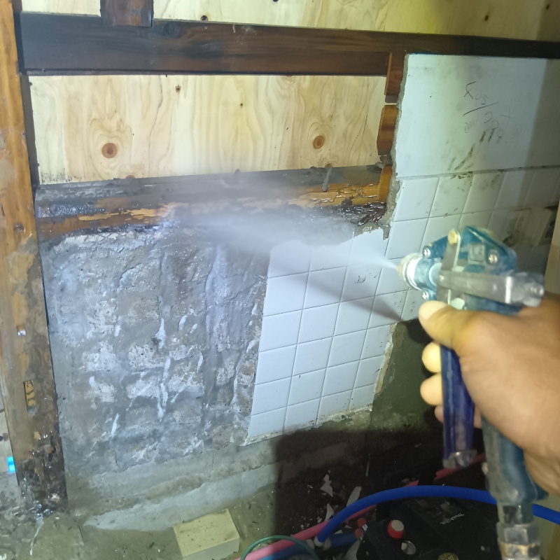 シロアリ駆除の施工事例（大阪府茨木市郡）