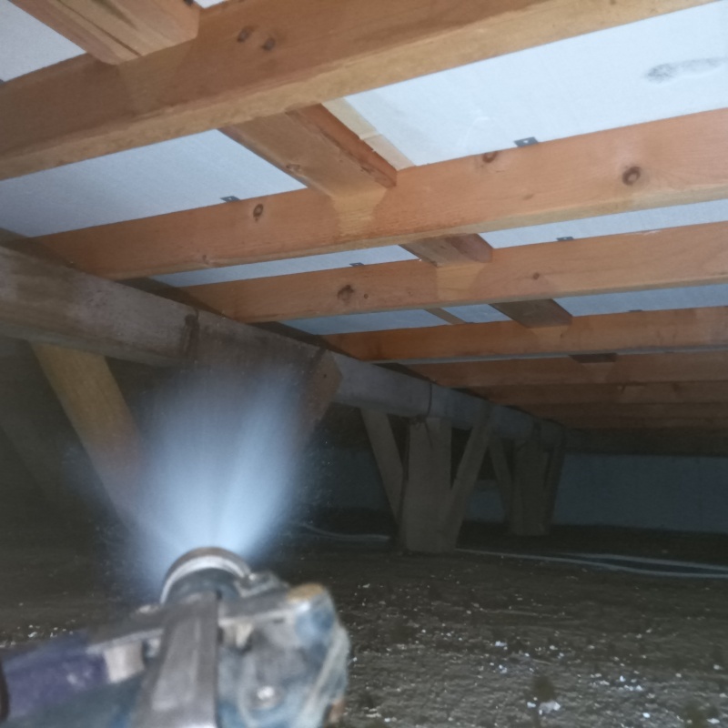 築年数30年のシロアリ予防の施工事例（福岡県小郡市希みが丘）