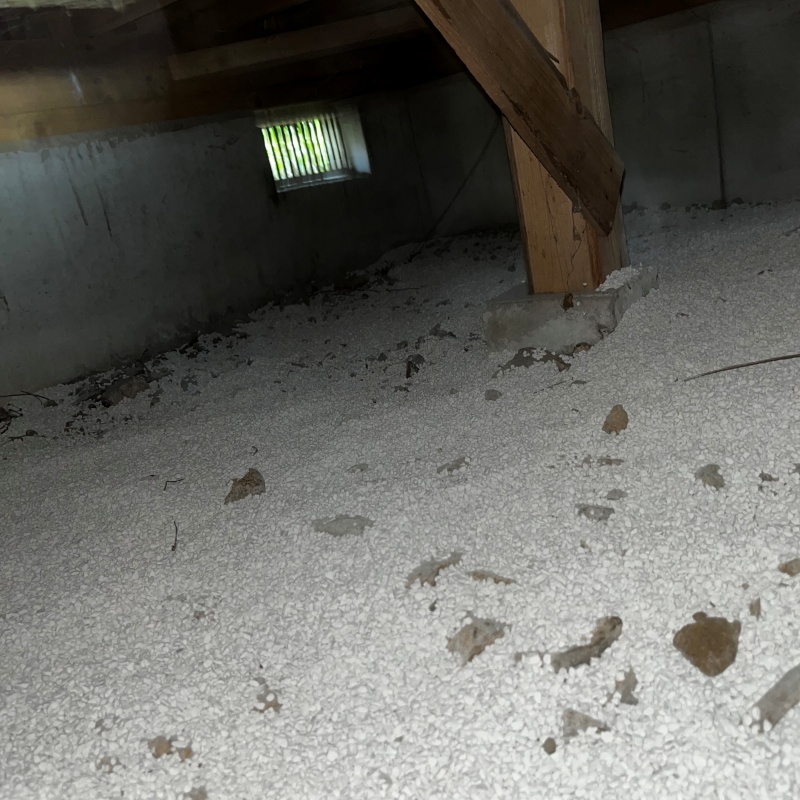 調湿剤で床下の環境を調整