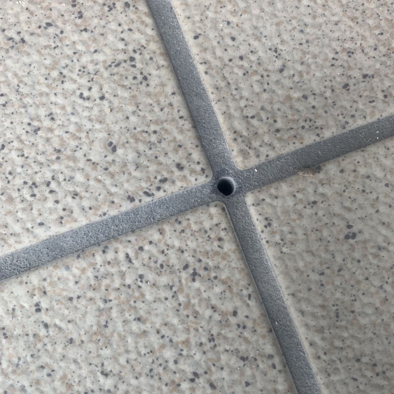 穿孔処理にて開けたふさぐ前の穴の様子