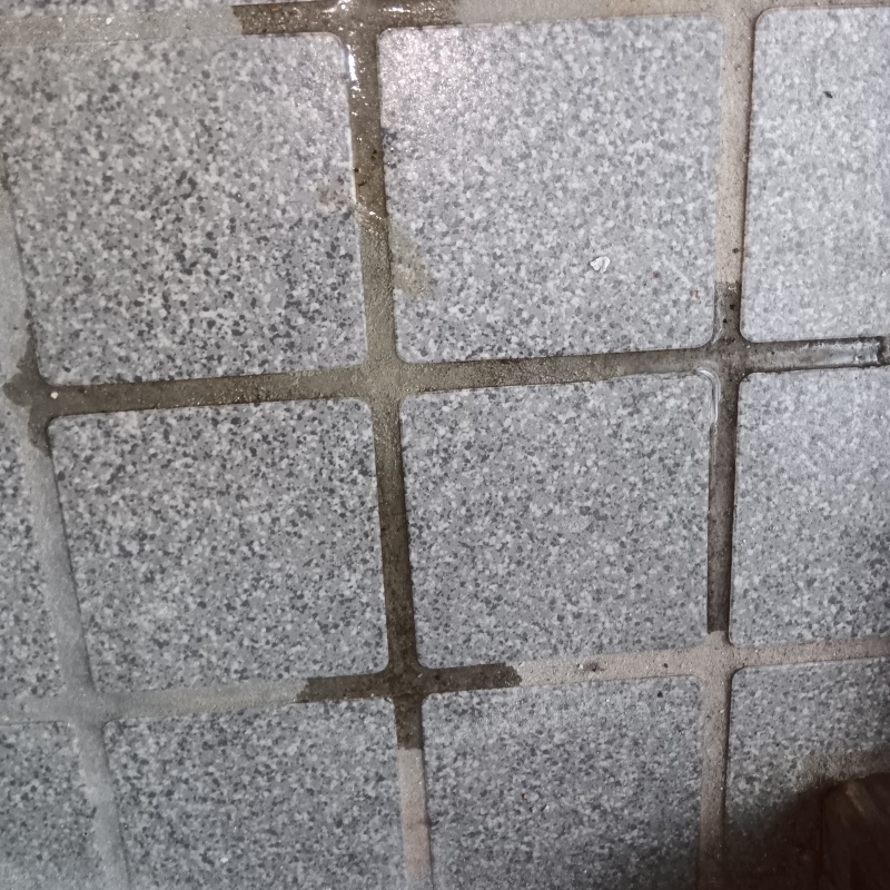 穿孔処理の穴をふさいだ様子