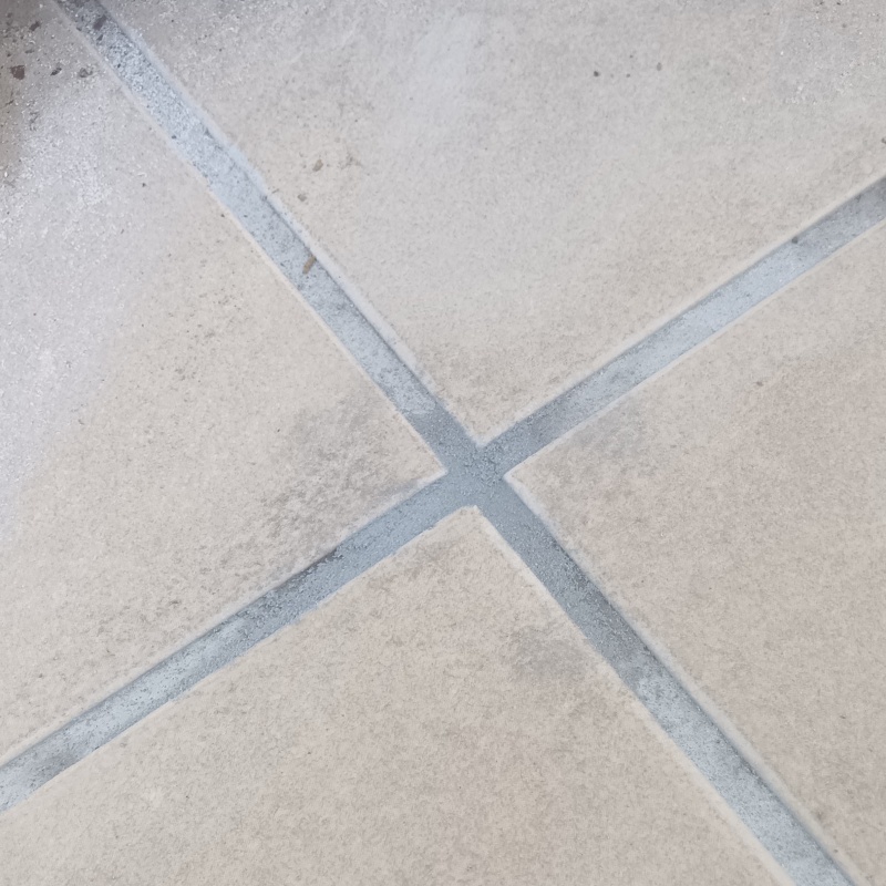 穿孔処理の穴をふさいだ様子