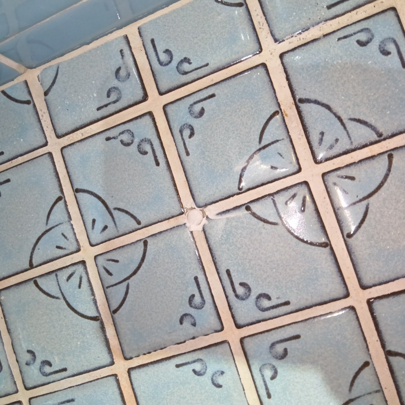 穿孔処理の穴をふさいだ様子