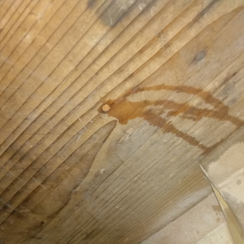 開けた穴を補修したあとの様子