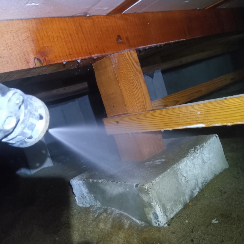 シロアリ予防の施工事例（新潟県長岡市）