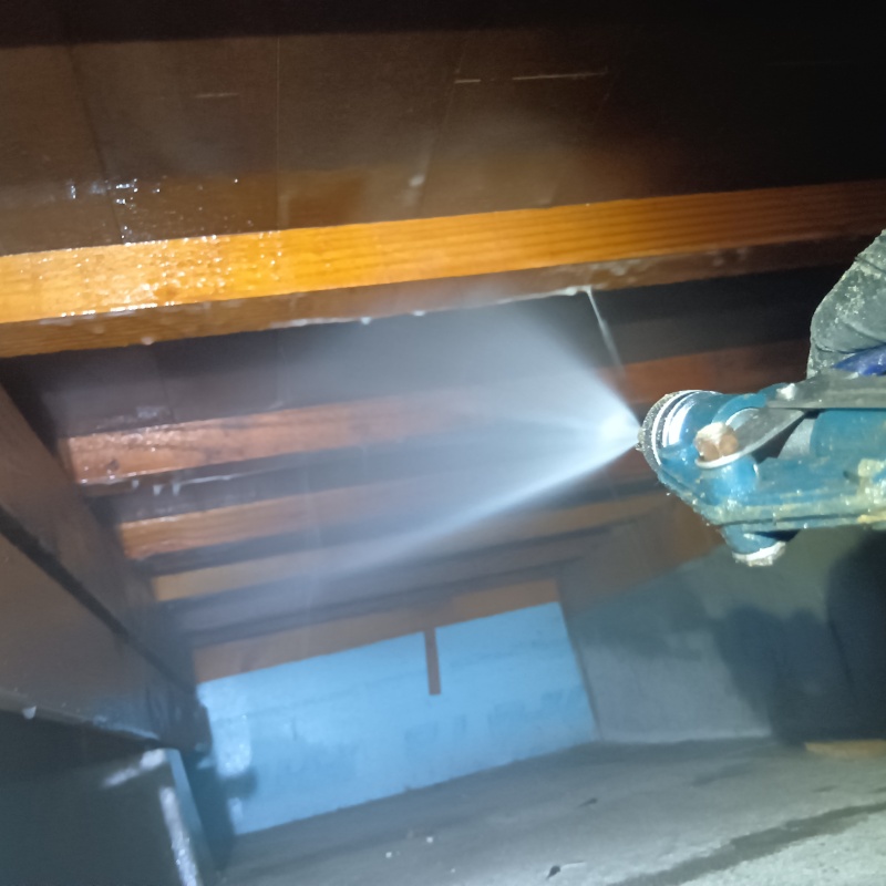 築年数30年のシロアリ予防の施工事例（静岡県藤枝市高洲）