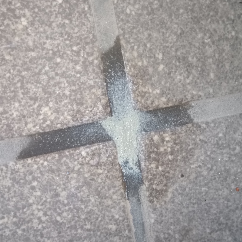 開けた穴を補修したあとの様子