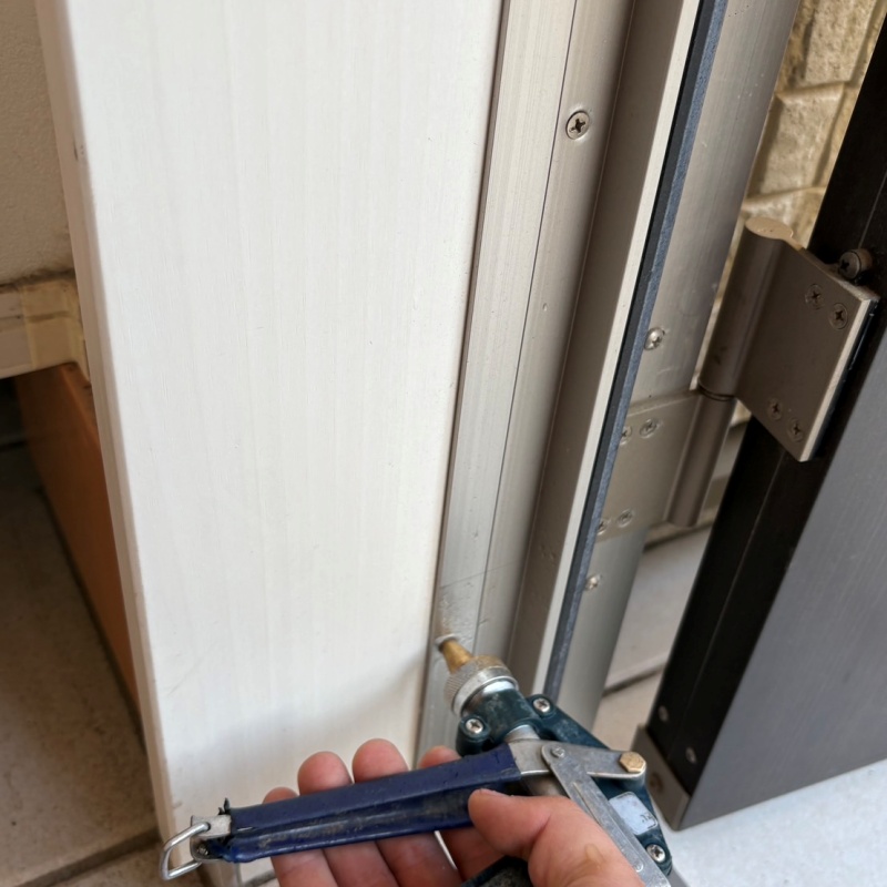 壁内部に直接防蟻剤を注入