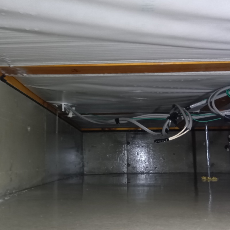 地面・基礎に防蟻剤を散布した様子