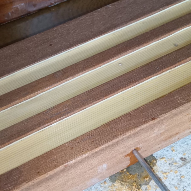 木部にシロアリ駆除剤を注入