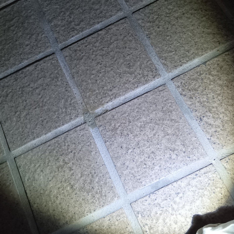 開けた穴を補修したあとの様子