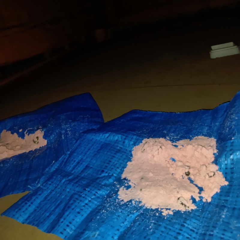 床下に殺鼠剤を設置