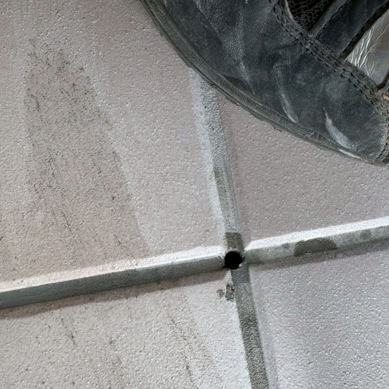 穴を開けてた様子