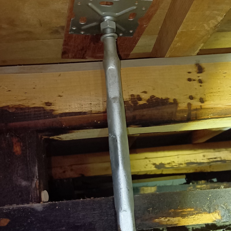 床下を補強した様子