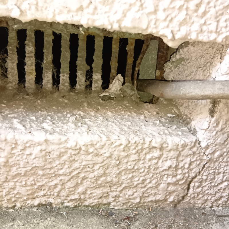 侵入口になっていた床下換気口