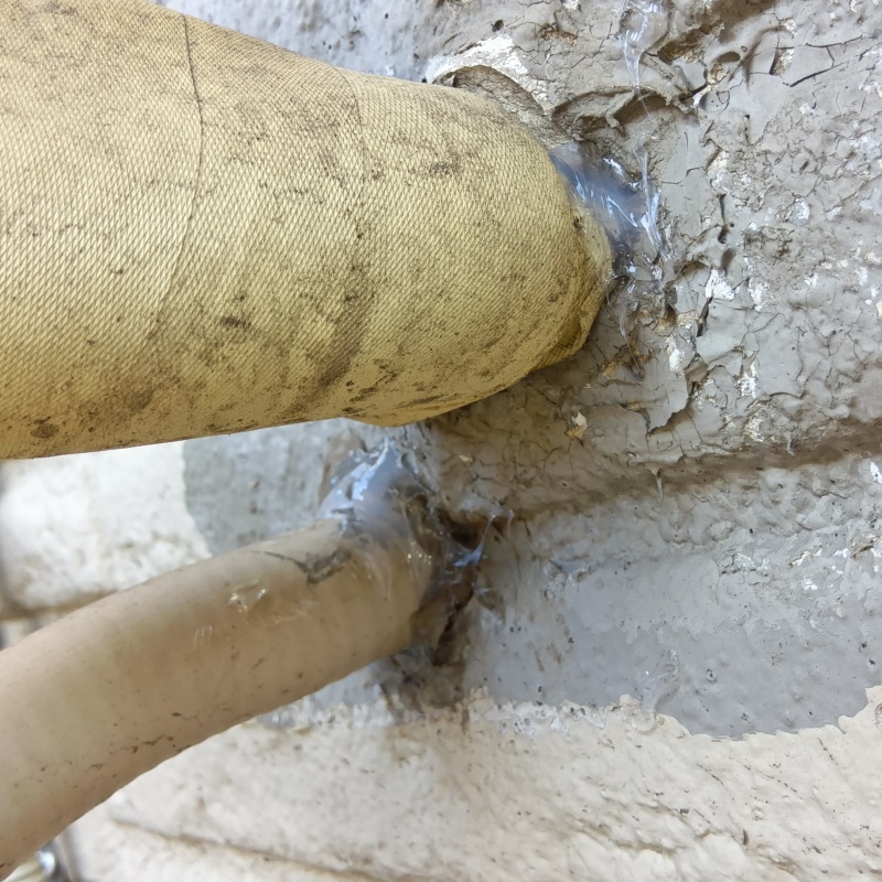 配管のすき間を封鎖