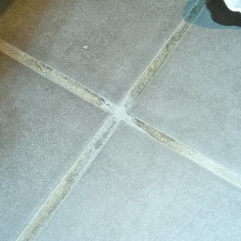 穴を補修したあとの様子